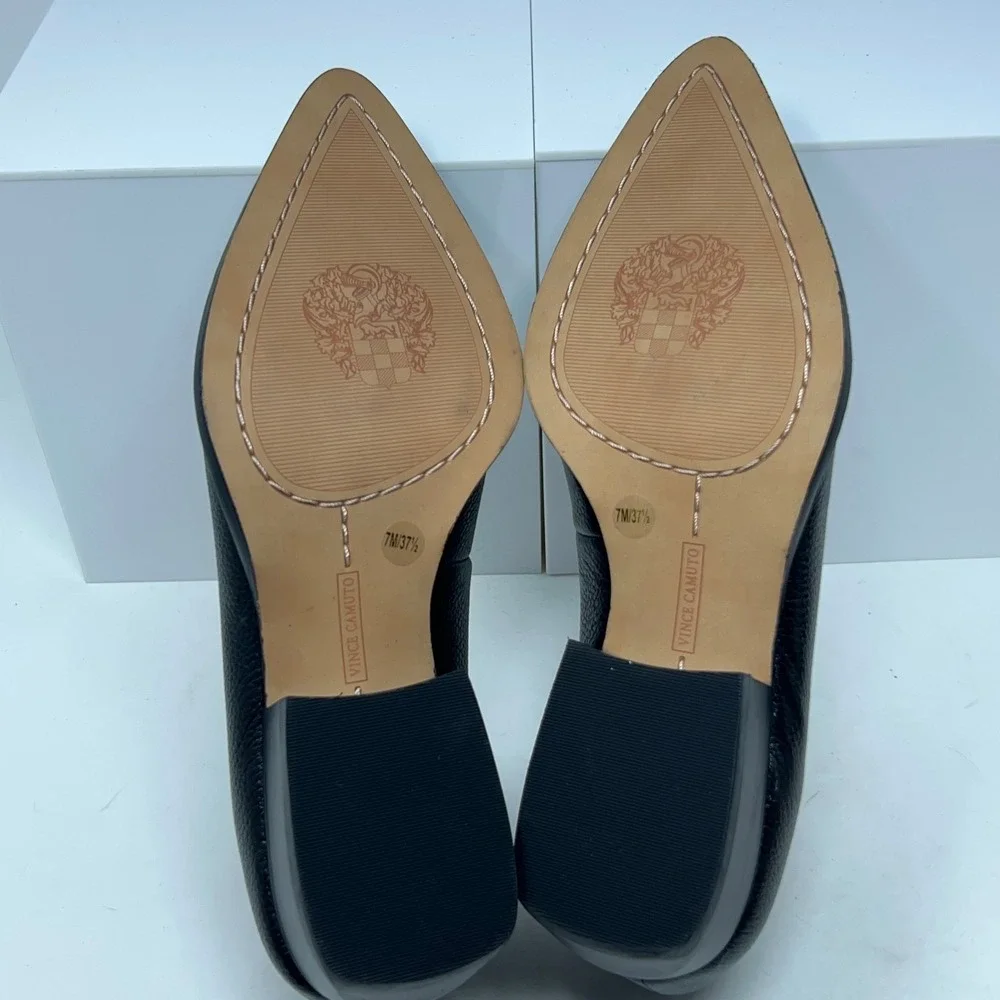 Vince Camuto Womens 7M Black Leather Pointed Stacked Heel Becarda Loafer NWOB